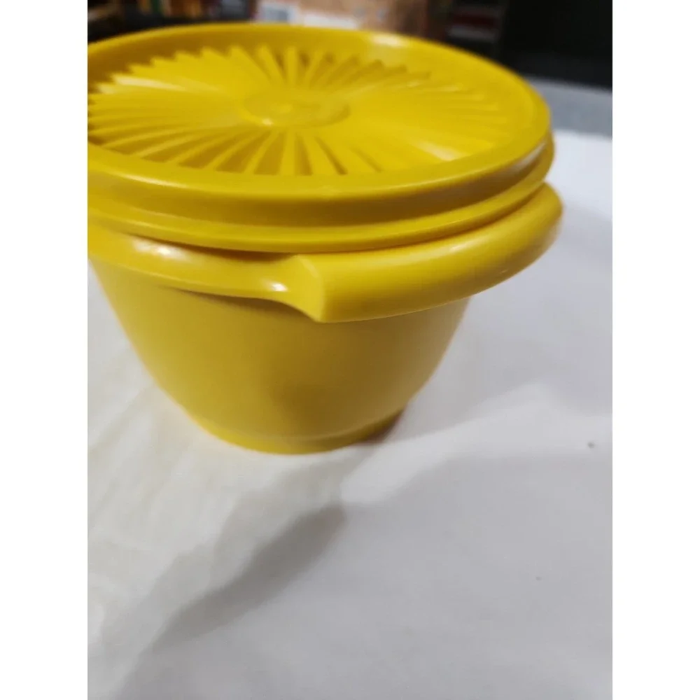 Vintage Tupperware Yellow Small Bowl 886- 10 With Lid # 812-20 Cottagecore